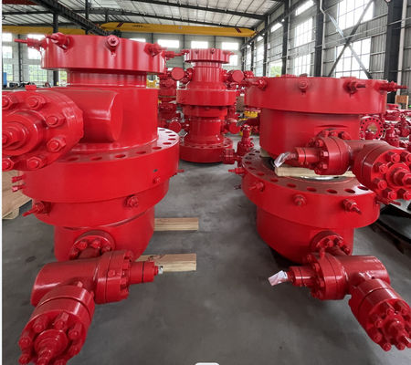 Flanged Connection Christmas Tree Wellhead Threaded Outlet Type