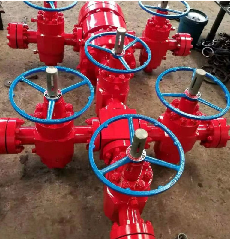 Wellhead Devices Gas Production Christmas Tree In Oil Field